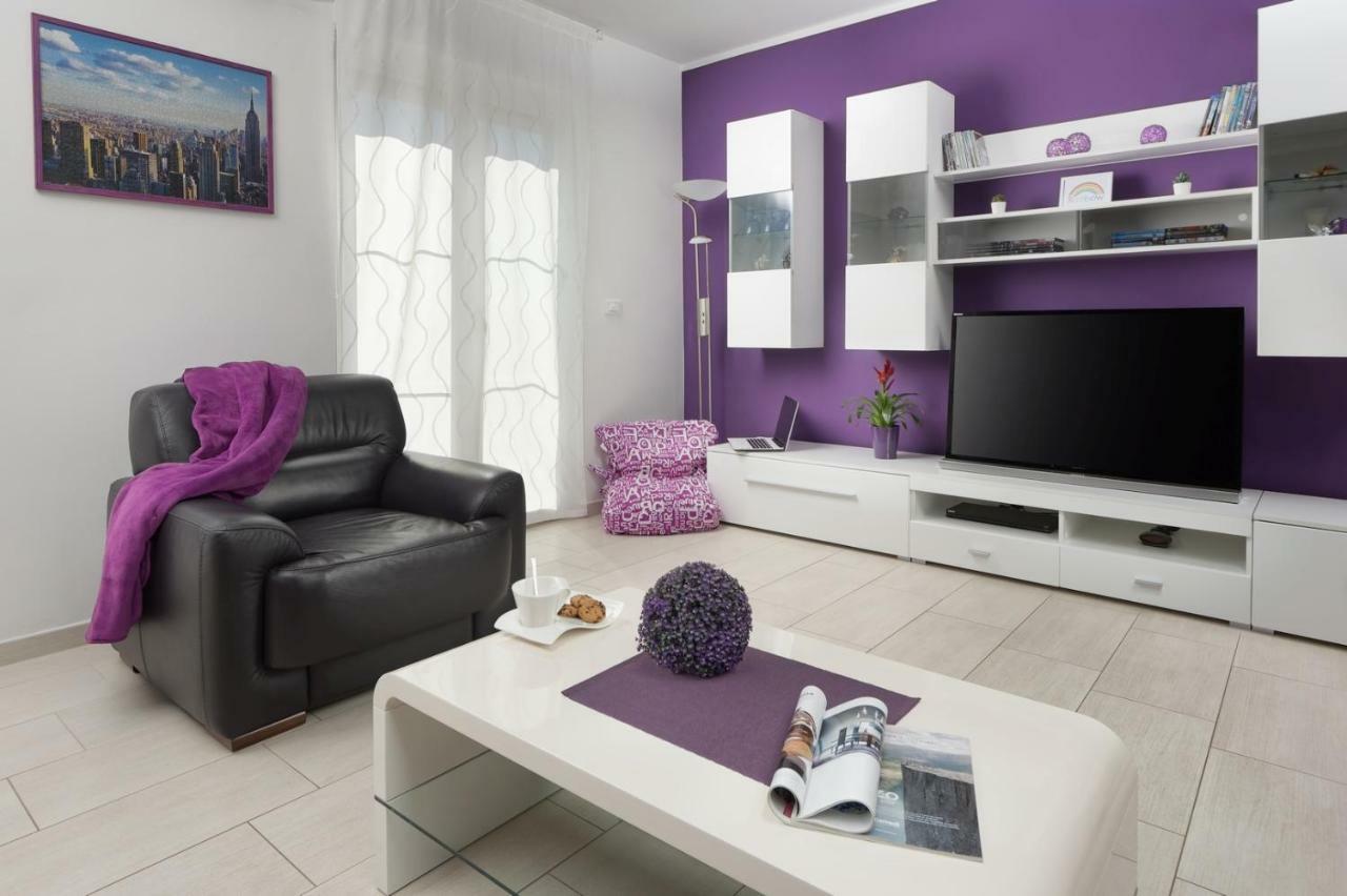 Rainbow Apartment Pula Luaran gambar